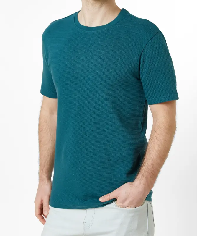 Geripptes T-Shirt