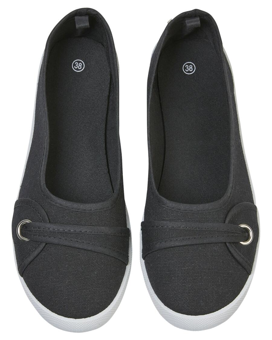 Buty wsuwane Janina, z paskami