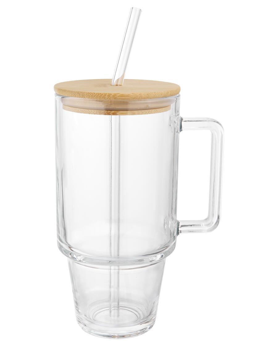 Trinkglas in Pokalform transparent
