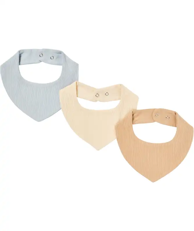 Šátky ve tvaru trojúhelníku