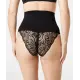 Gorsetowe majtki z koronką