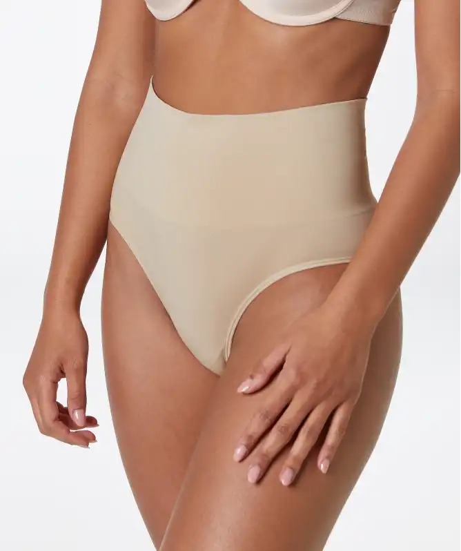 Tvarovací kalhotky s krajkou