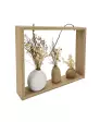 Hangframe met vazen en gedroogde bloemen