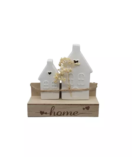 Decoratieve huisjes op een houten standaard