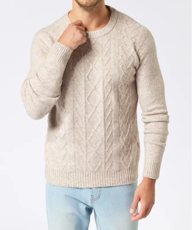 Beigefarbener Strickpullover