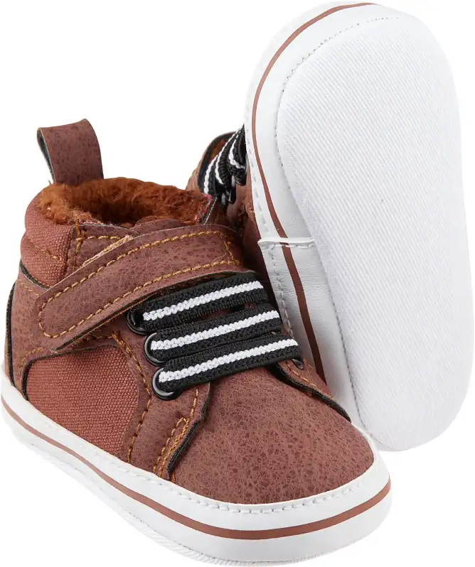Brązowe buty niemowlęce