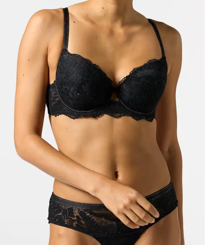 Podprsenka se vzorem listů