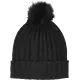 Strickmütze mit Bommel