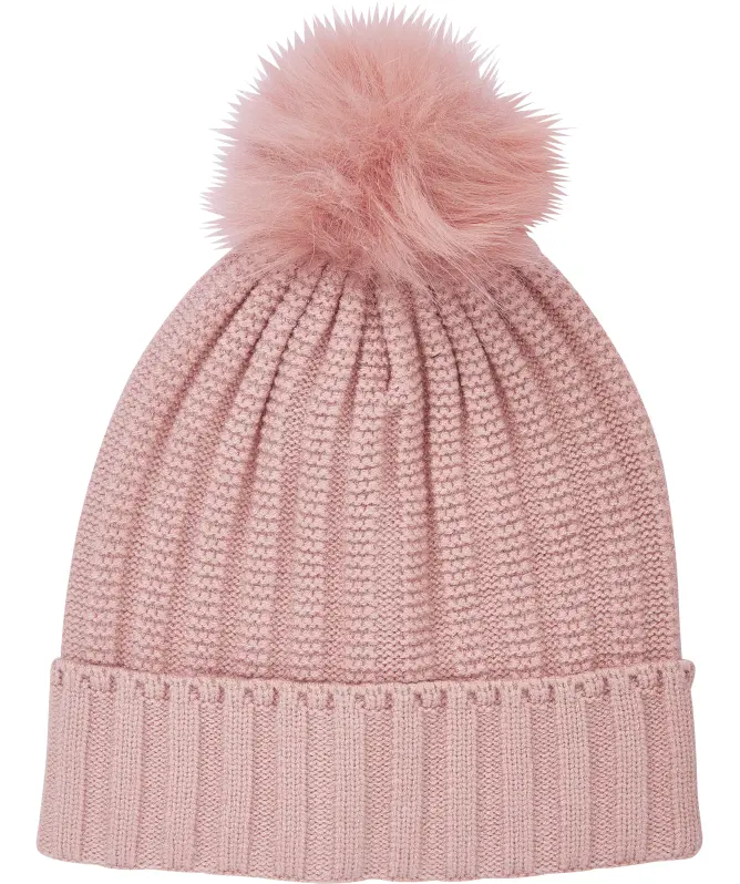 Strickmütze mit Bommel