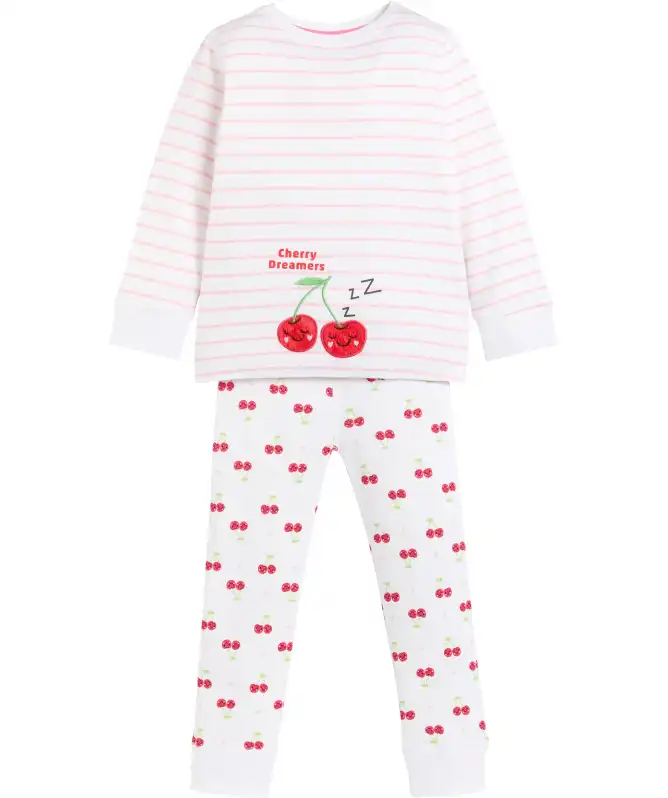Pyžamo s motivy ovoce