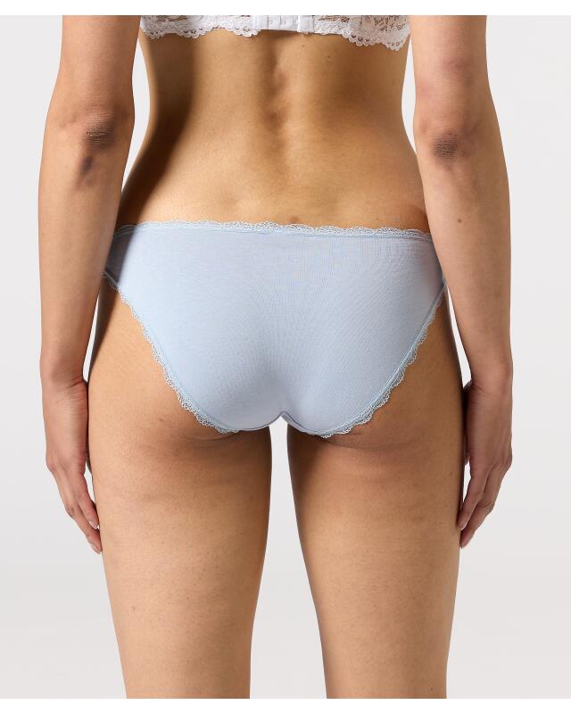 Briefs with lace trim for women, light blue (KiK Slips mit Spitzenkanten (hellblau)) — KiK, authentic German product in Morocco