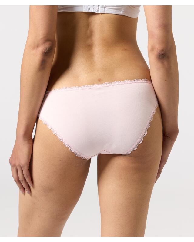 سراويل داخلية بحواف من الدانتيل للنساء، وردي فاتح (KiK Slips mit Spitzenkanten (hellrosa)) — KiK, منتج ألماني أصلي في المغرب