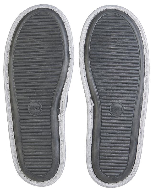 Chaussons homme, gris (KiK Hausschuhe (grau)) — KiK, produit allemand authentique au Maroc