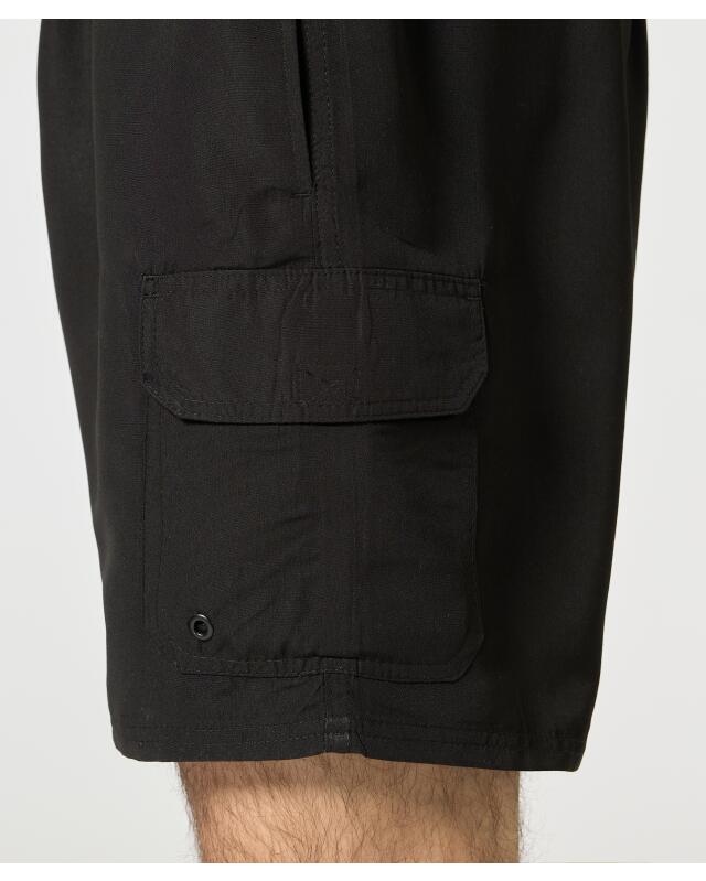 Short de bain à poche cargo homme, noir (KiK Badeshorts mit Cargotasche (schwarz)) — KiK, produit allemand authentique au Maroc