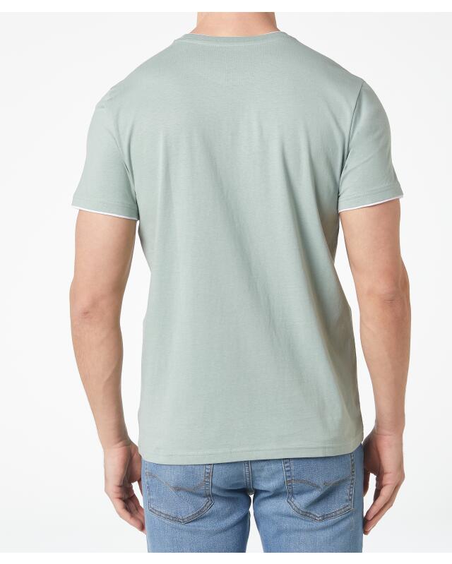 T-shirt effet double couche homme, vert clair (KiK T-Shirt in Doppellagenoptik (hellgrün)) — KiK, produit allemand authentique au Maroc