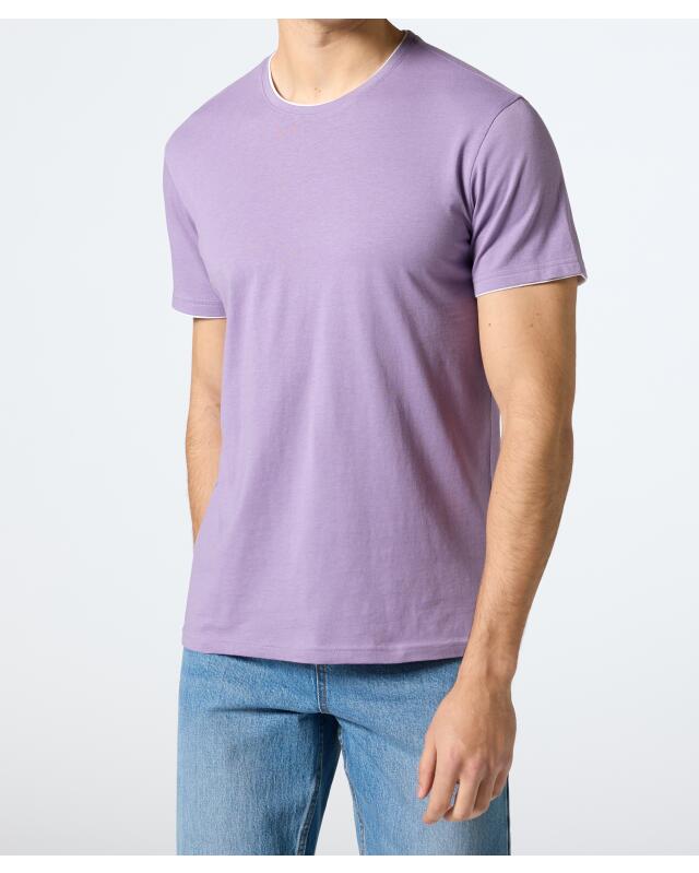 T-shirt effet double couche homme, violet foncé (KiK T-Shirt in Doppellagenoptik (dunkellila)) — KiK, produit allemand authentique au Maroc