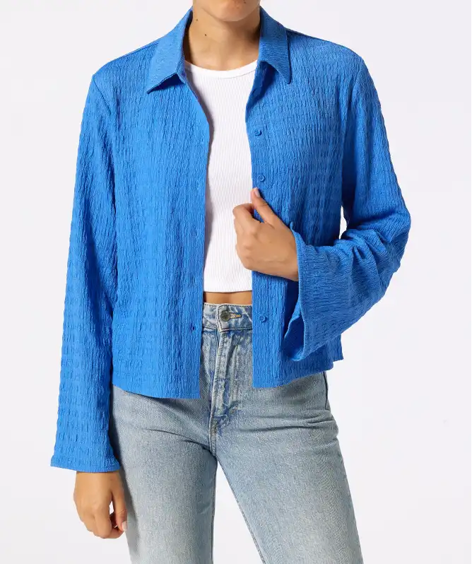 Crinkle-Bluse mit Trompetenärmeln