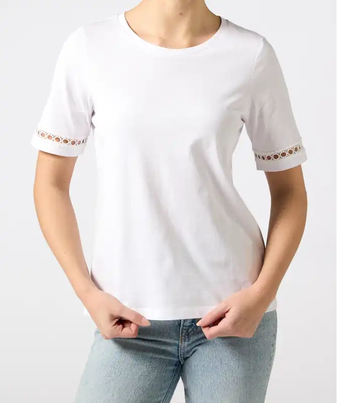 T-shirt met gehaakt kant