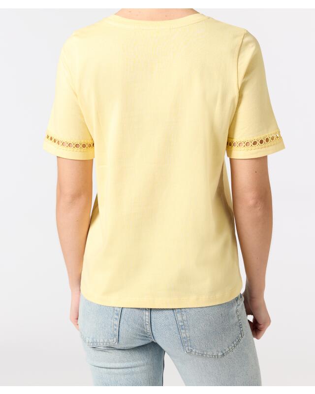T-shirt à détails au crochet femme, jaune clair (KiK T-Shirt mit Häkeldetails (hellgelb)) — KiK, produit allemand authentique au Maroc