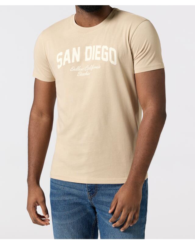 تيشيرت بطبعة أمامية للرجال، إكرو (KiK T-Shirt mit Frontprint (naturfarben)) — KiK, منتج ألماني أصلي في المغرب