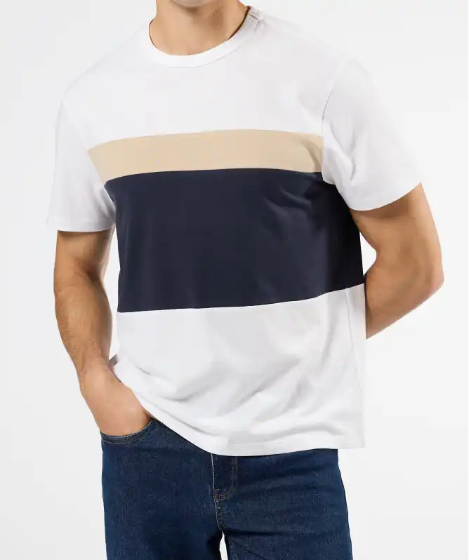 T-Shirt mit Kontrasteinsätzen