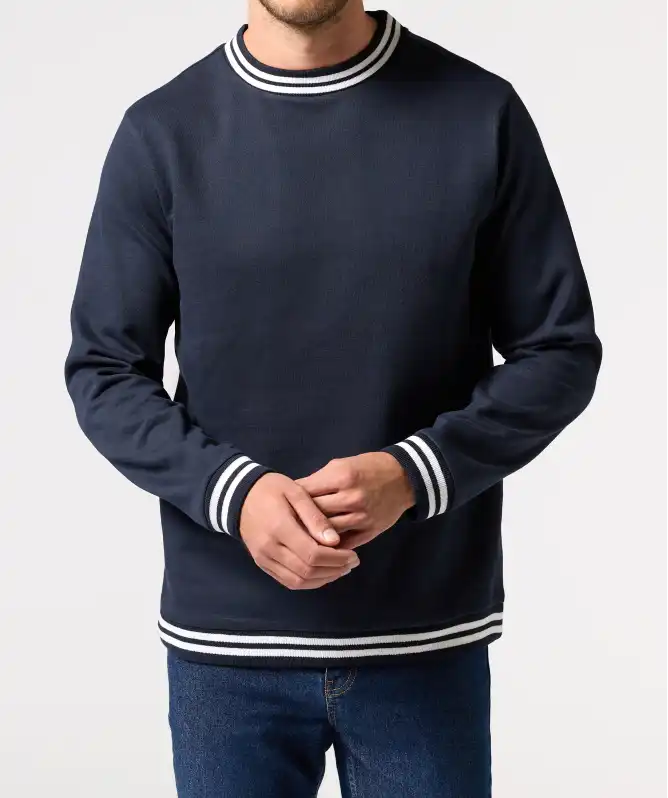 Mikina s kontrastními pruhy