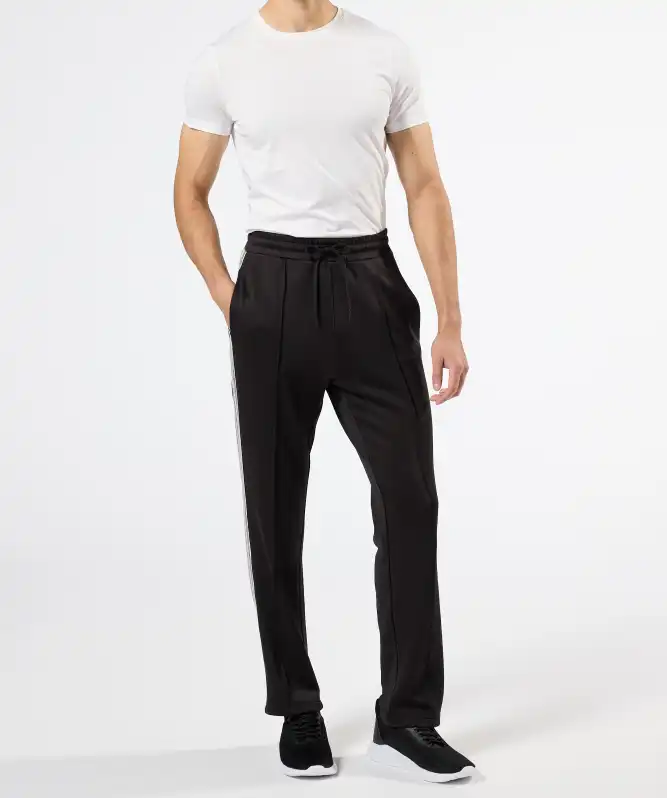 Jogginghose mit Bügelfalte