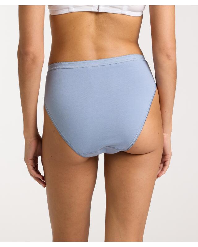 سراويل داخلية برقعة قلب للنساء، أزرق جينز (KiK Slips mit Herz-Aufnäher (jeansblau)) — KiK, منتج ألماني أصلي في المغرب