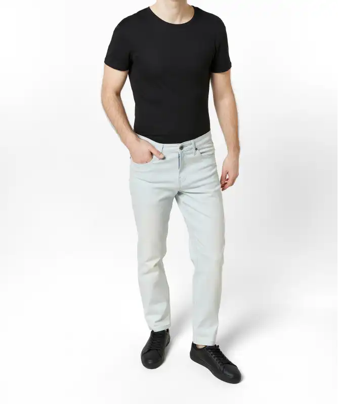 Basic jeans met lente maat 32