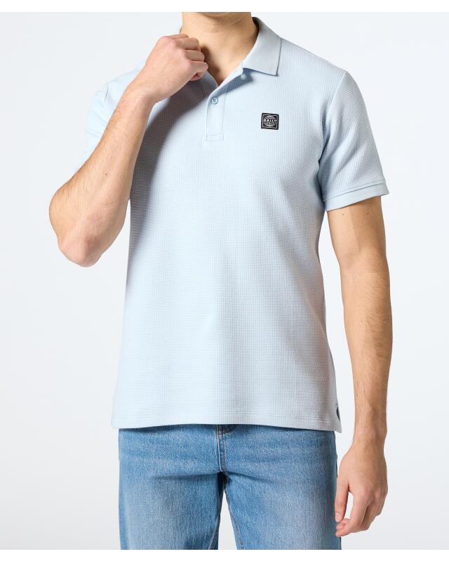 Polo shirt with patch for men, light blue (KiK Poloshirt mit Aufnäher (hellblau)) — KiK, authentic German product in Morocco