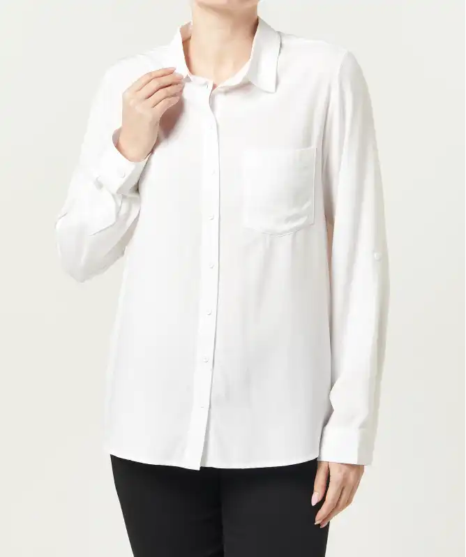 Witte blouse met lange mouwen