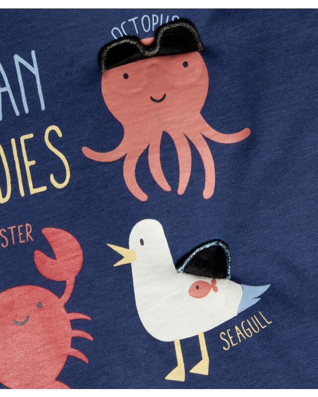 تيشيرت بطبعة حيوانات بحرية وزخرفة مضافة للرضيع، أزرق (KiK T-Shirt mit maritimem Tierprint und Applikation (blau)) — KiK, منتج ألماني أصلي في المغرب