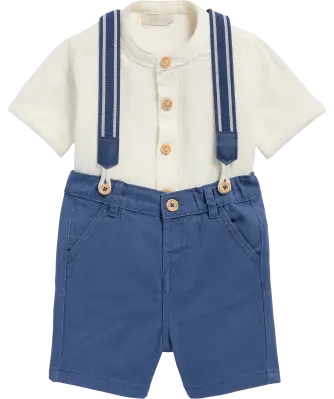 Hemd + Shorts mit Hosenträgern