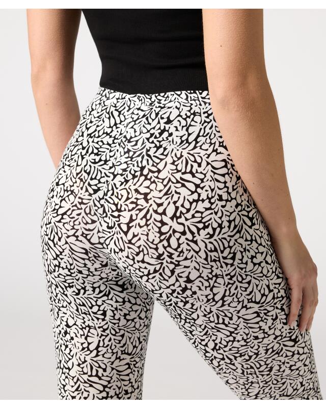 Viscose leggings for women, black printed (KiK Viskose-Leggings (schwarz bedruckt)) — KiK, authentic German product in Morocco
