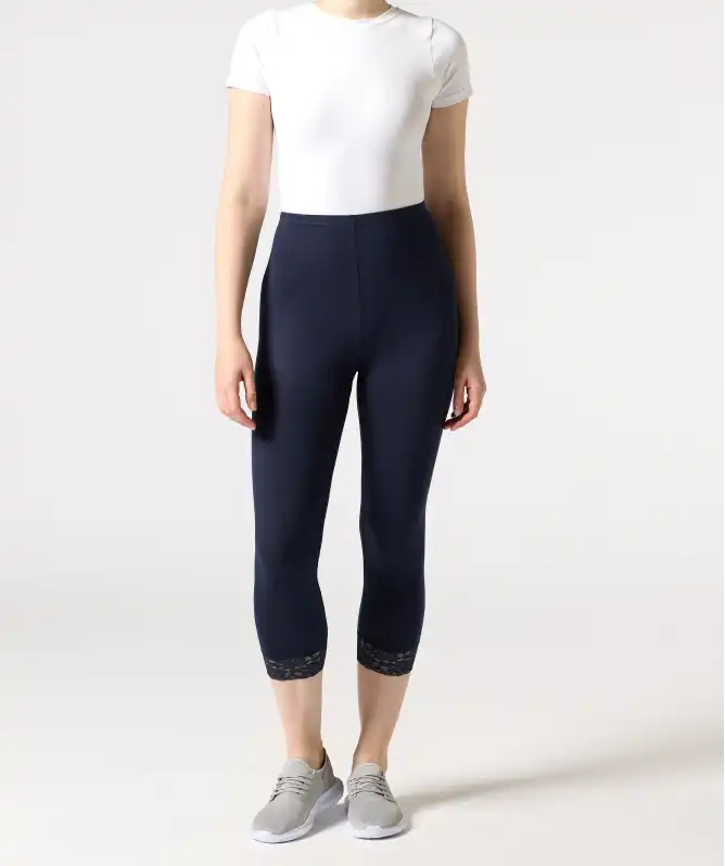 Legíny s krajkovým lemem