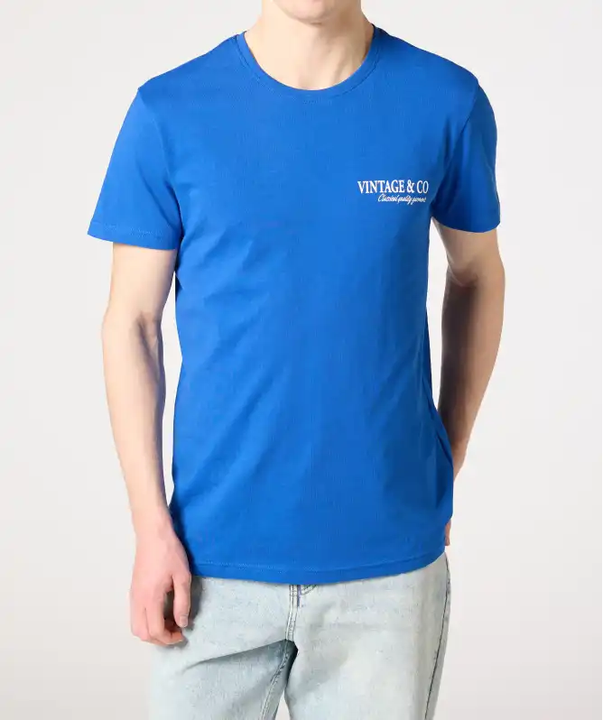 Blaues T-Shirt