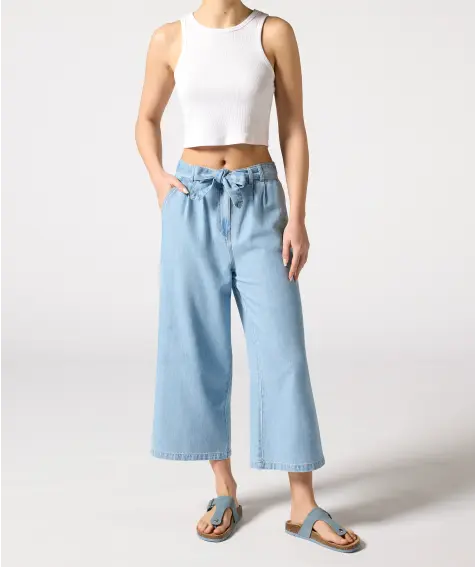 7/8-Jeans mit Stoffgürtel