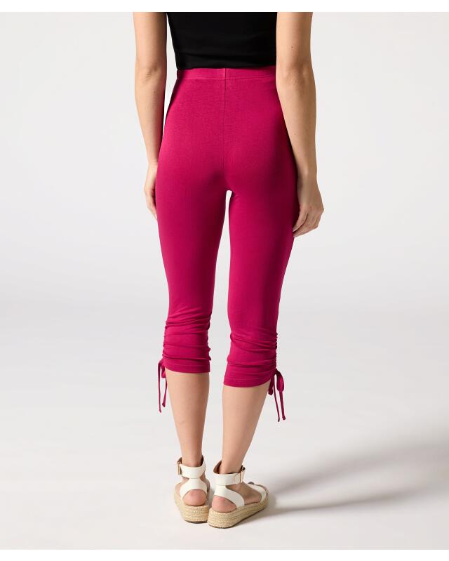 Leggings with drawstring ankles for women, dark pink horizontally striped (KiK Leggings mit Schnürung am Beinende (dunkelrosa geringelt)) — KiK, authentic German product in Morocco