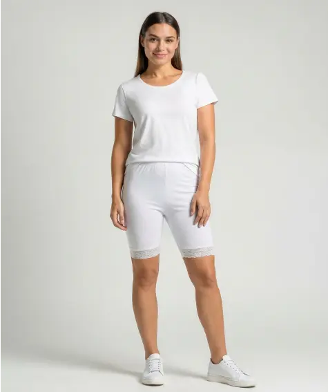 Radlerhose mit Spitzenborte