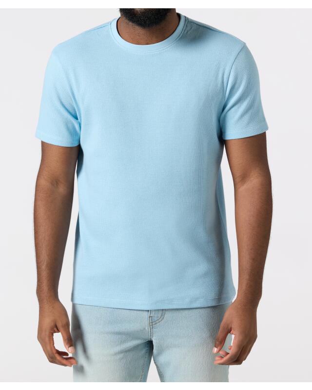 Waffle-texture T-shirt for men, light blue (KiK T-Shirt mit Waffelstruktur (hellblau)) — KiK, authentic German product in Morocco