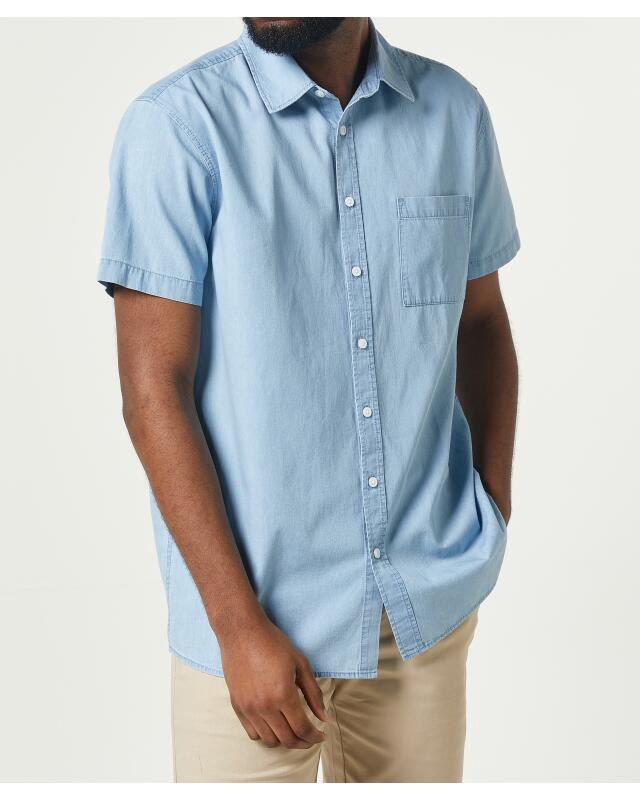 Short-sleeve shirt for men, light denim (KiK Kurzarmhemd (jeansblau hell)) — KiK, authentic German product in Morocco