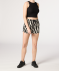 Shorts mit Zebramuster schwarz bedruckt