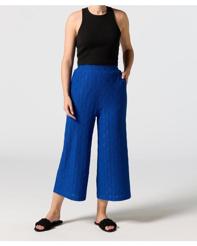 Culottes with broderie anglaise for women, blue (KiK Culotte mit Lochstickereien (blau)) — KiK, authentic German product in Morocco