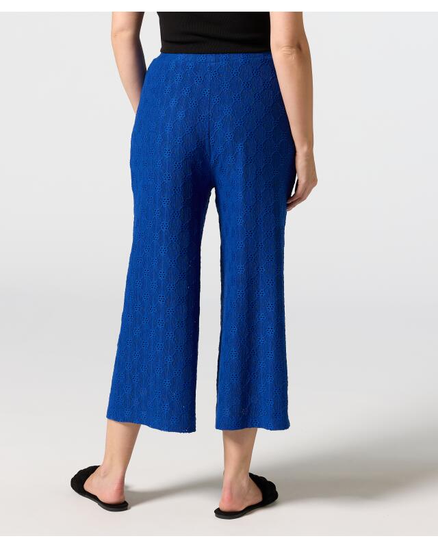 Culottes with broderie anglaise for women, blue (KiK Culotte mit Lochstickereien (blau)) — KiK, authentic German product in Morocco