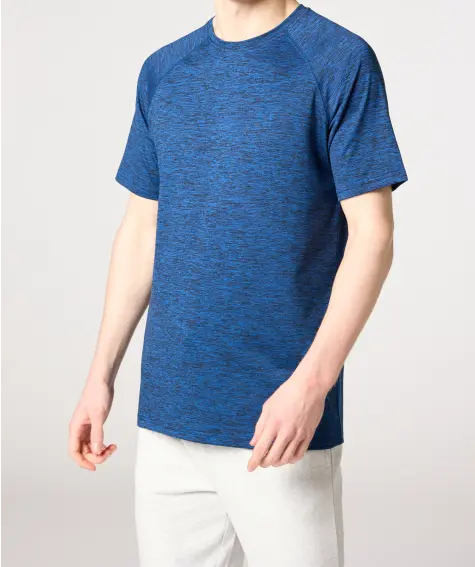 Skvrnité sportovní tričko