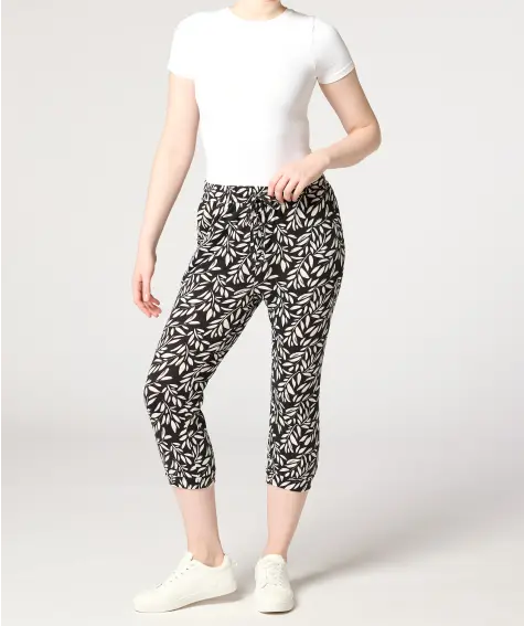 Hose mit Blattmuster