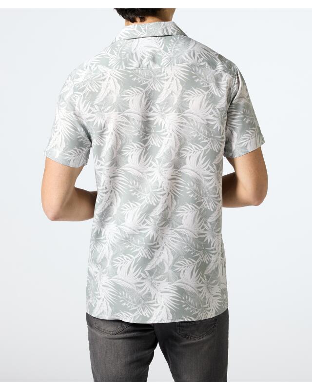 Chemise décontractée en viscose homme, vert clair à motifs (KiK Legeres Hemd aus Viskose (hellgrün gemustert)) — KiK, produit allemand authentique au Maroc