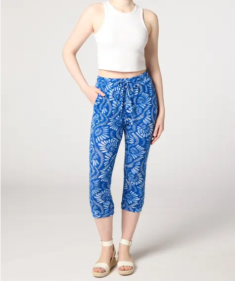 Blaue Hose in Caprilänge