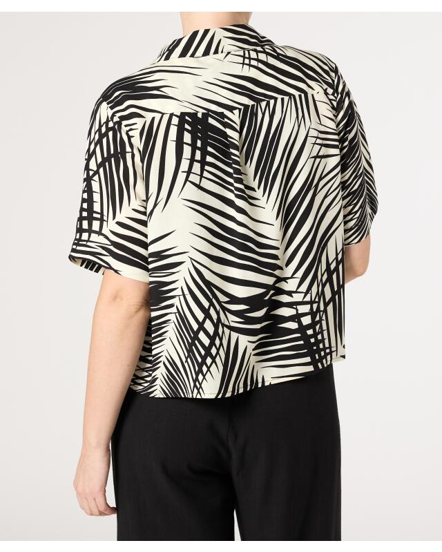 بلوزة من الفيسكوز بنقوش للنساء، بطبعة زيبرا (KiK Gemusterte Bluse aus Viskose (Zebradruck)) — KiK, منتج ألماني أصلي في المغرب