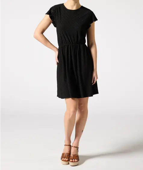 Kleid mit Stickereien